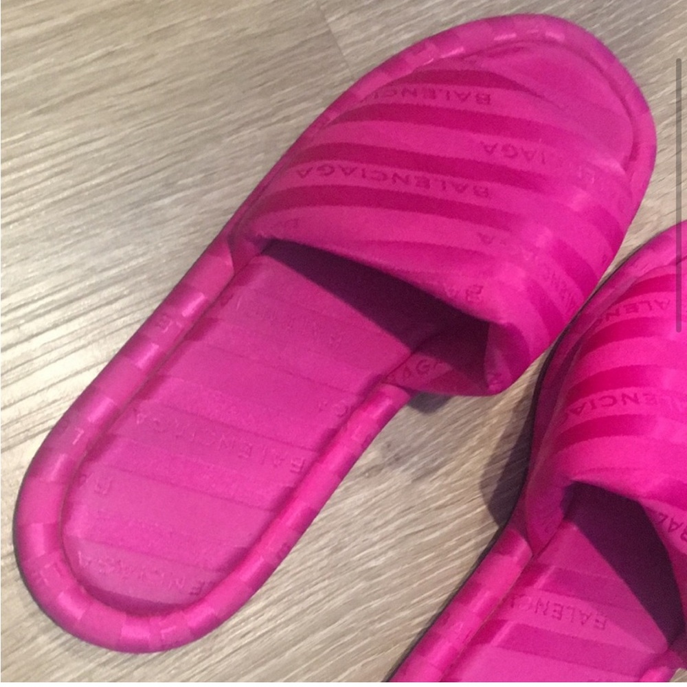 Balenciaga Hotel logo-jacquard slides Pink Sandals